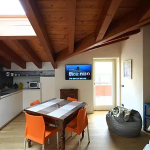 Stupenda Mansarda Dotata Di Tutti I Comfort! Appartamento Brescia